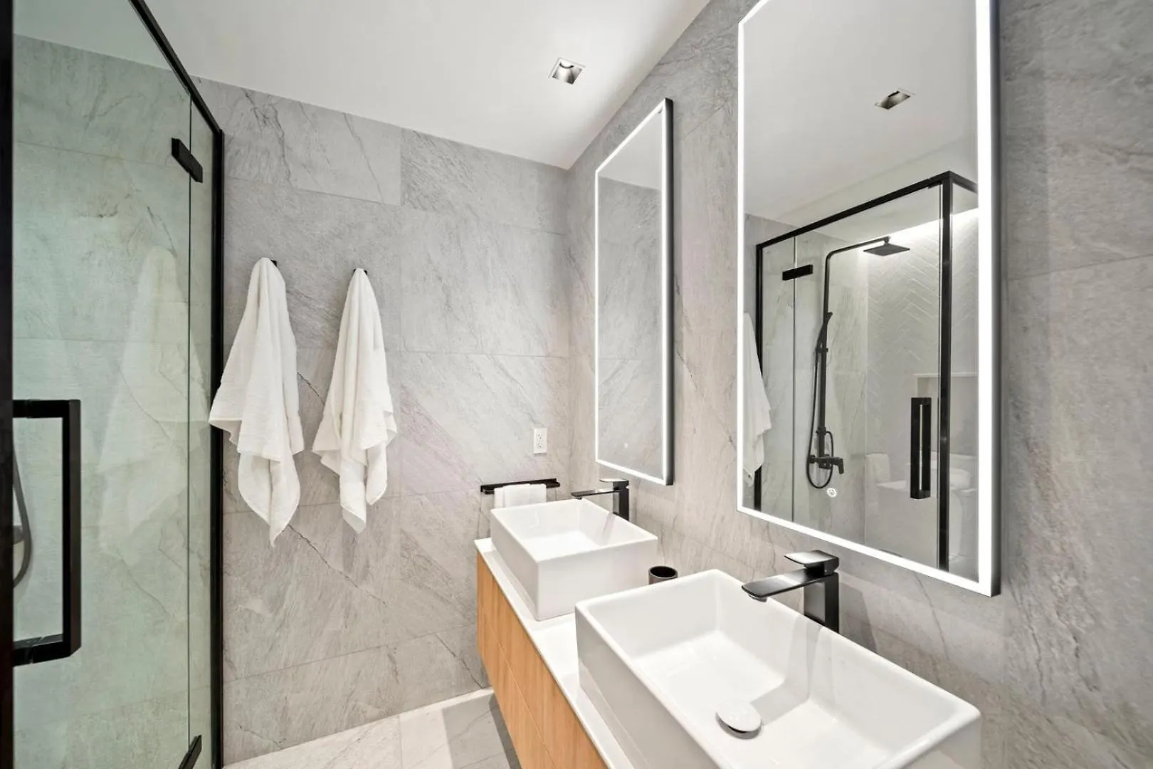 Апартаменты Allure 102 Apts Бриджтаун